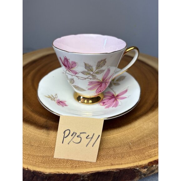 Old Royal Bone China Teacup & Saucer Set Pink Floral Gold Trim England - Picture 13 of 16